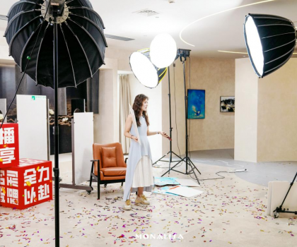 蒙娜麗莎直播基地落成投入使用！全域新零售版圖再添強核心引擎！