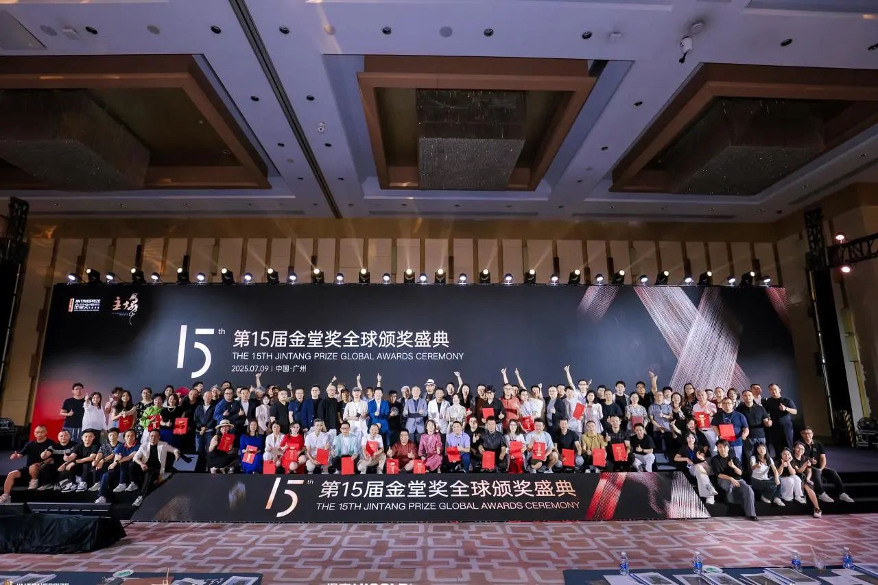 d1e06b811355b75652e7032e217a8fcb.jpg